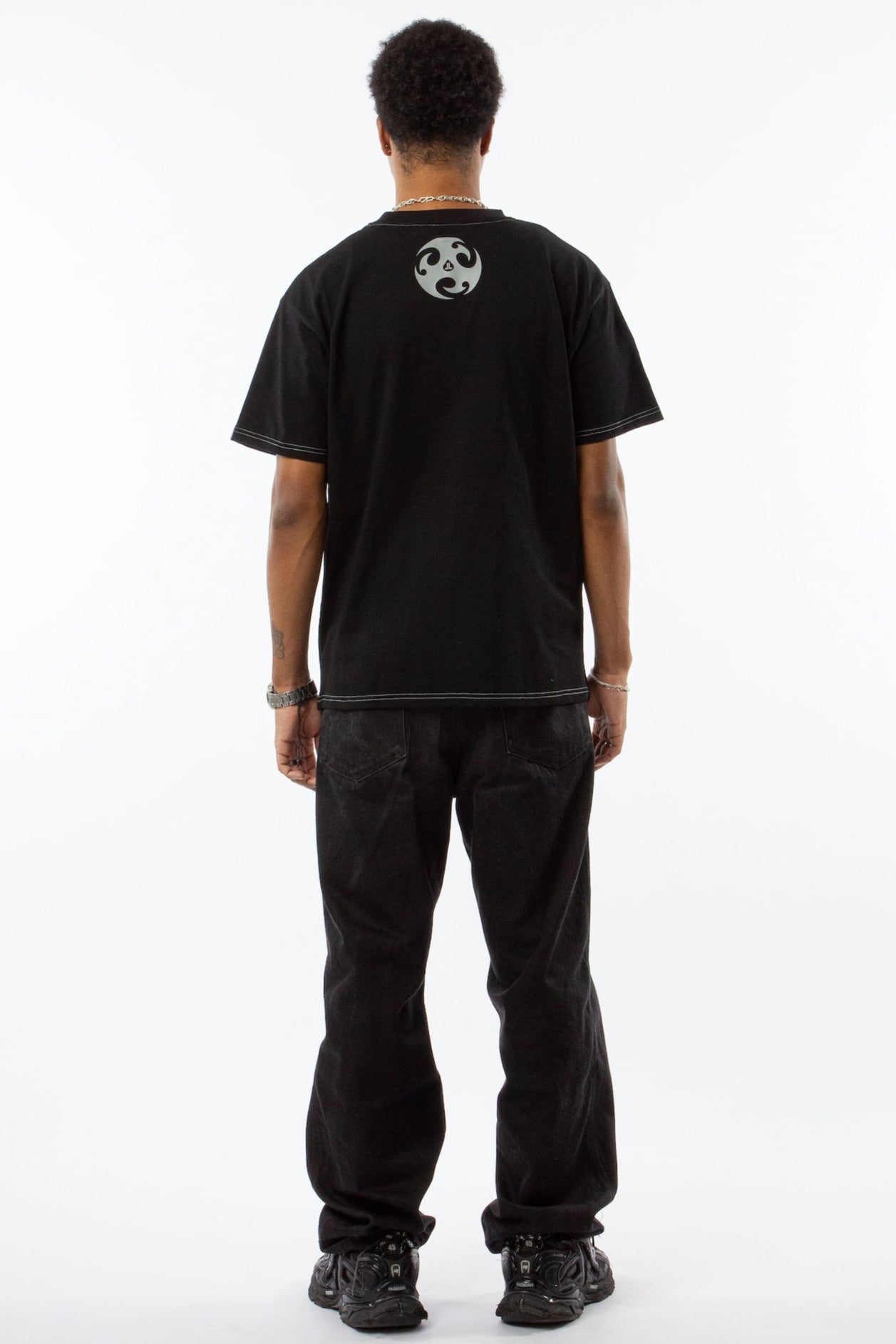 HEAVYWEIGHT CONTRAST STITCH T-SHIRT
